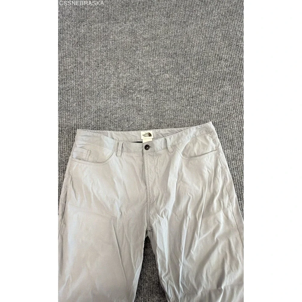The North Face Men's Gray Outdoor Hiking Straight Leg Pants Sz‎ 38 Short